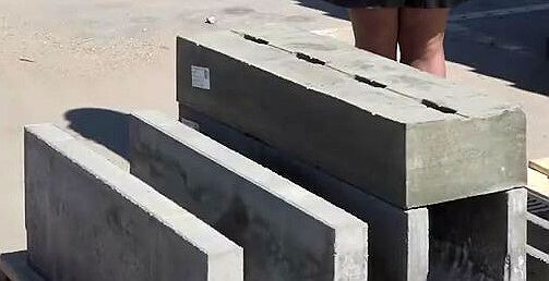 Решетка лотка бетонная